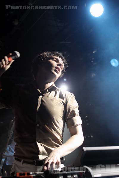 FRIENDLY FIRES - 2009-02-26 - PARIS - La Maroquinerie - 